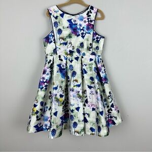 Pippa and Julie Floral Git and Flare Dress sz 5